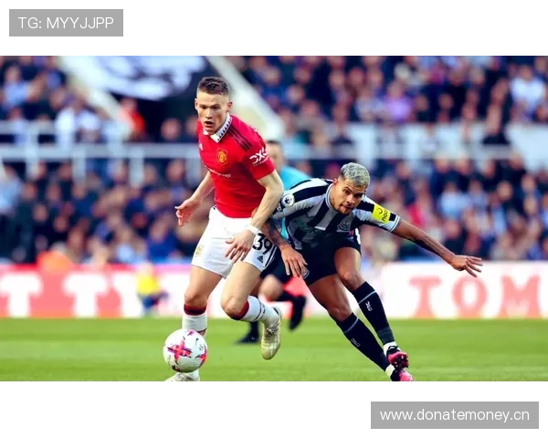 曼联防守体系漏洞频出对球队稳定性造成考验