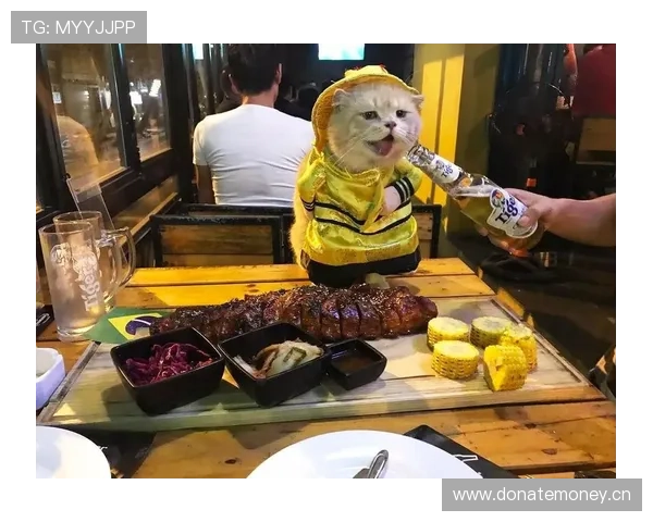 巴洛特利今天又穿得比我家猫还奇葩，这造型也太敢了吧！