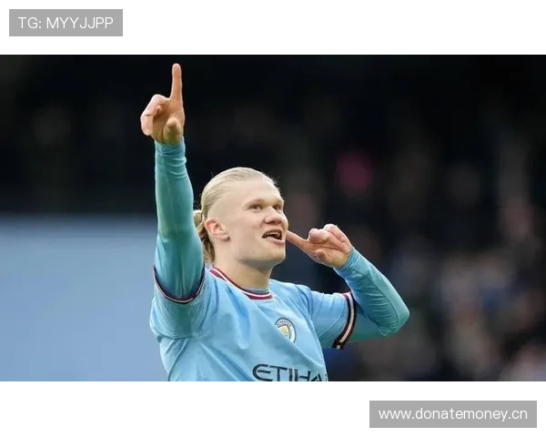 看到哈兰德随手一穿那条裤子，朋友都替我心疼，一年饭钱就这么随便